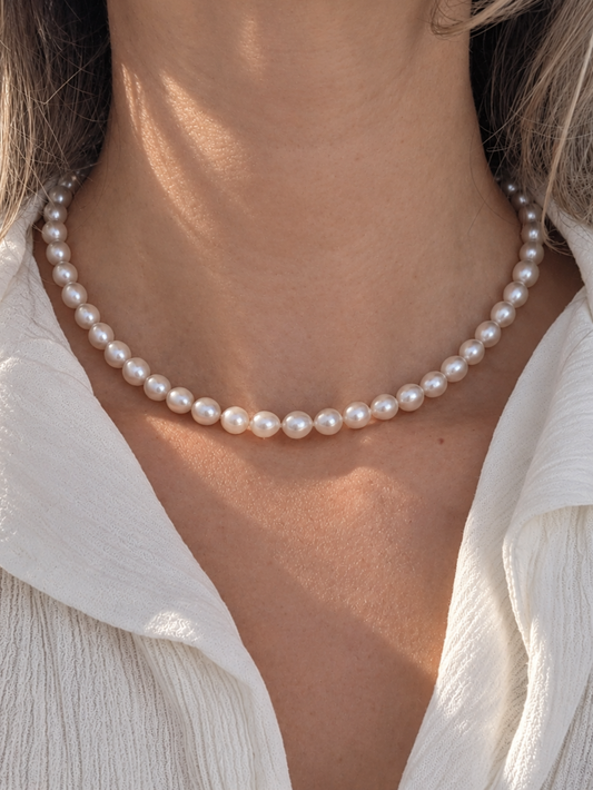 Hera's Grace Necklace